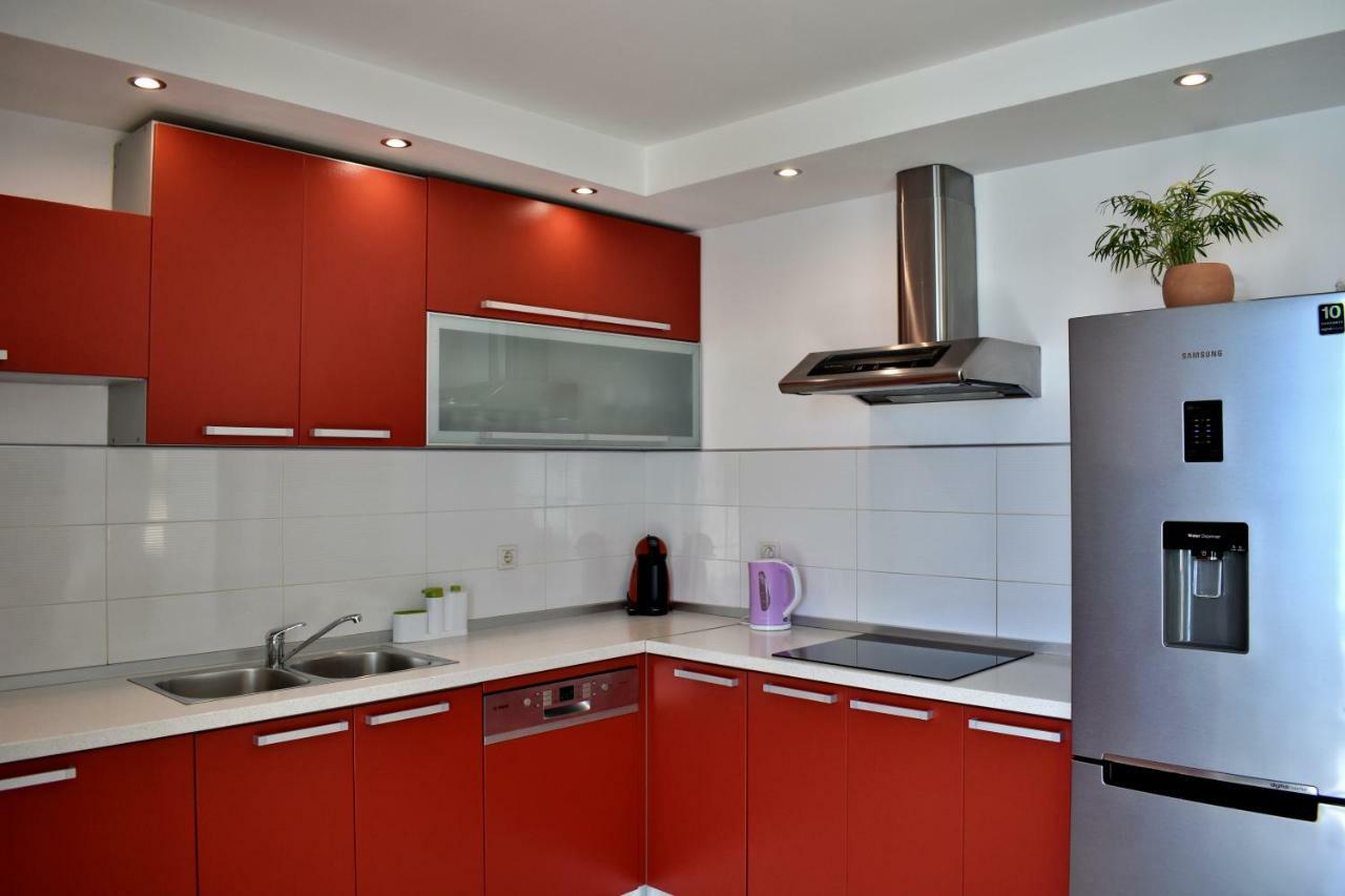 Hajdi Apartman Podstrana